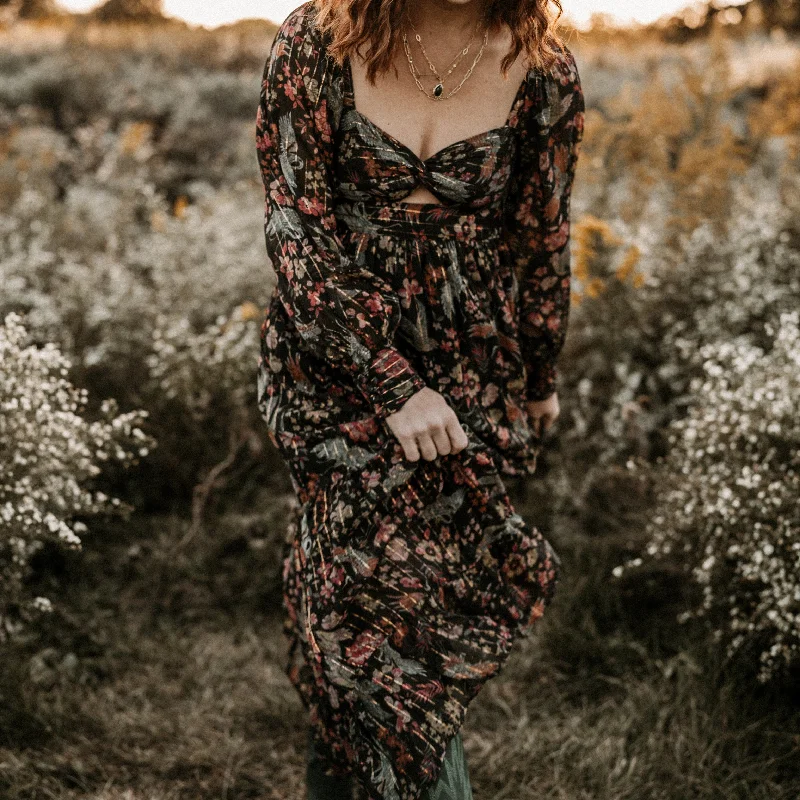 Women's Vintage Floral Long Sleeve Tiered Maxi Dress Stylish A-Line Maxi Dress