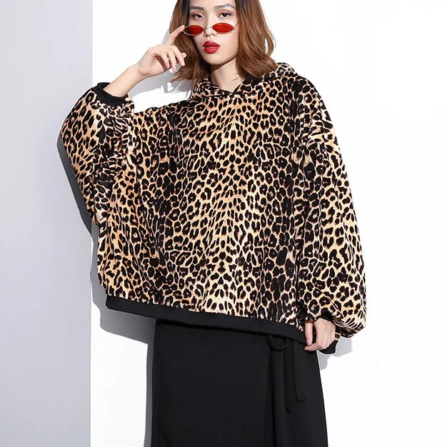 fashion Leopard t shirt Loose fitting hooded clothing tops fine Batwing Sleeve tops Comfortable Loose Short Sleeve