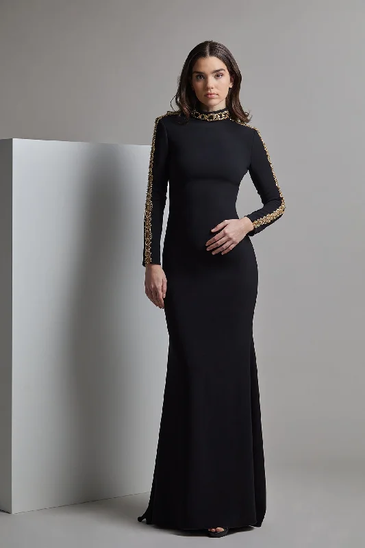 Crepe dress with embroidered sleeves and neck
