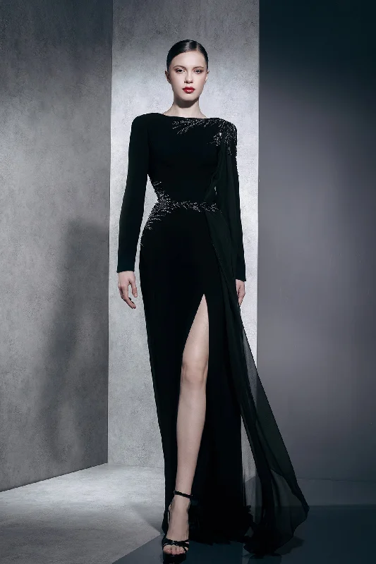 Embroidered crepe dress with slit