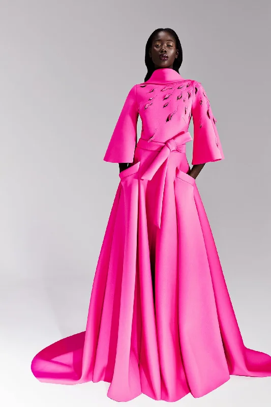 Scuba dress with thread embroideries