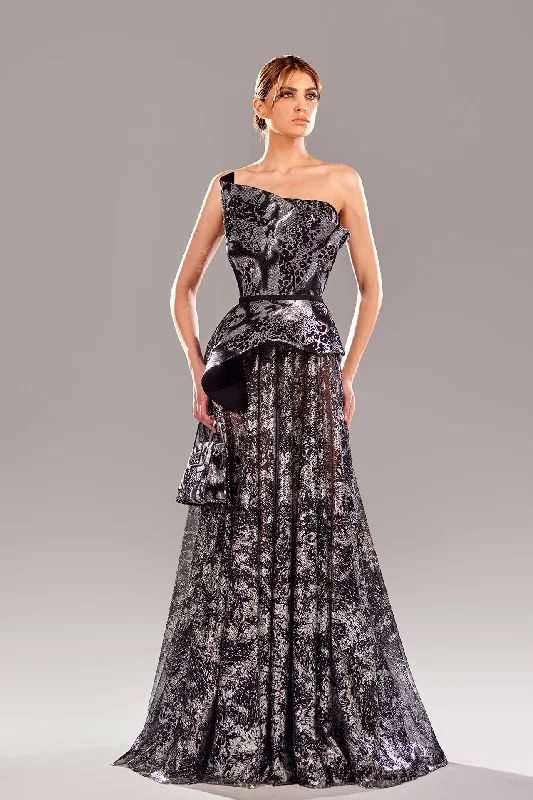 Strapless patterned gown with ruffles